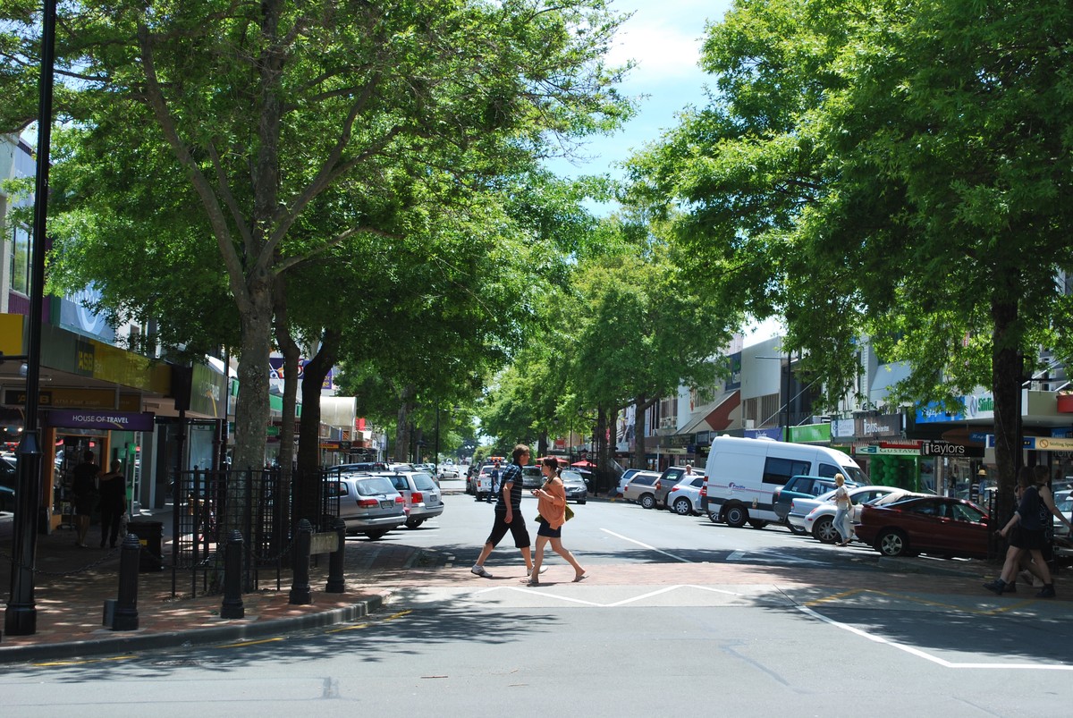 Trafalgar Street, Nelson – the bustling high street of Nelson city